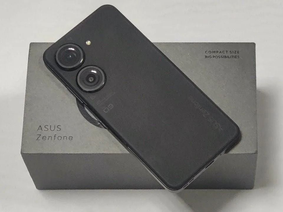 Asus ZenFone 9 128gb 6gb RAM Preto - Celulares e Smartphones
