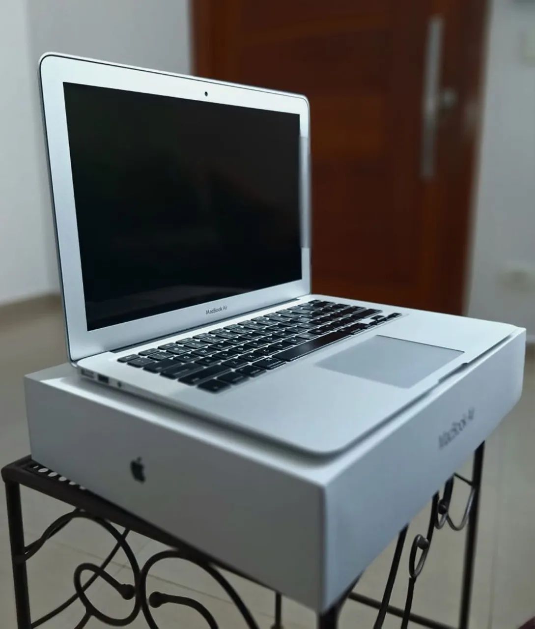 ? MacBook Air 13.3" (Modelo A1466 / 2017) - Prata ?