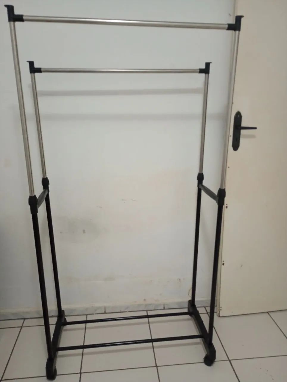 Arara dupla, regulável para roupas. - Foto 2