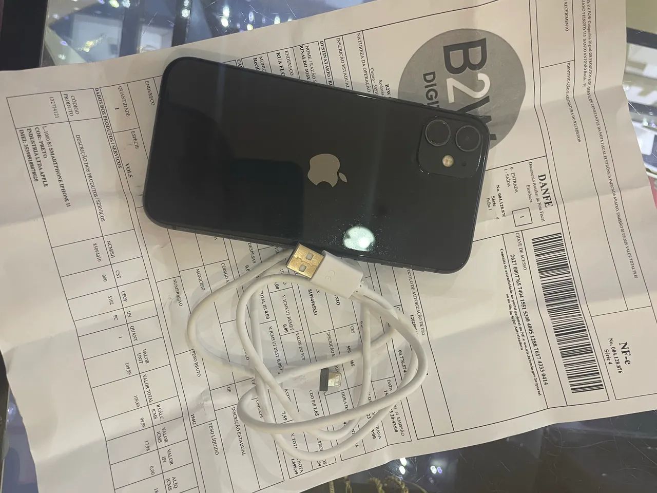 Iphone 11 preto 128G bem novinho sem detalhes  - Foto 3