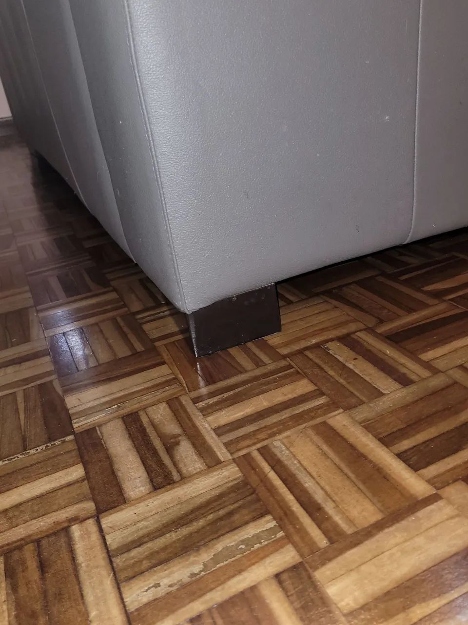Estofado em couro legítimo 2 e 3 lugares - Foto 5
