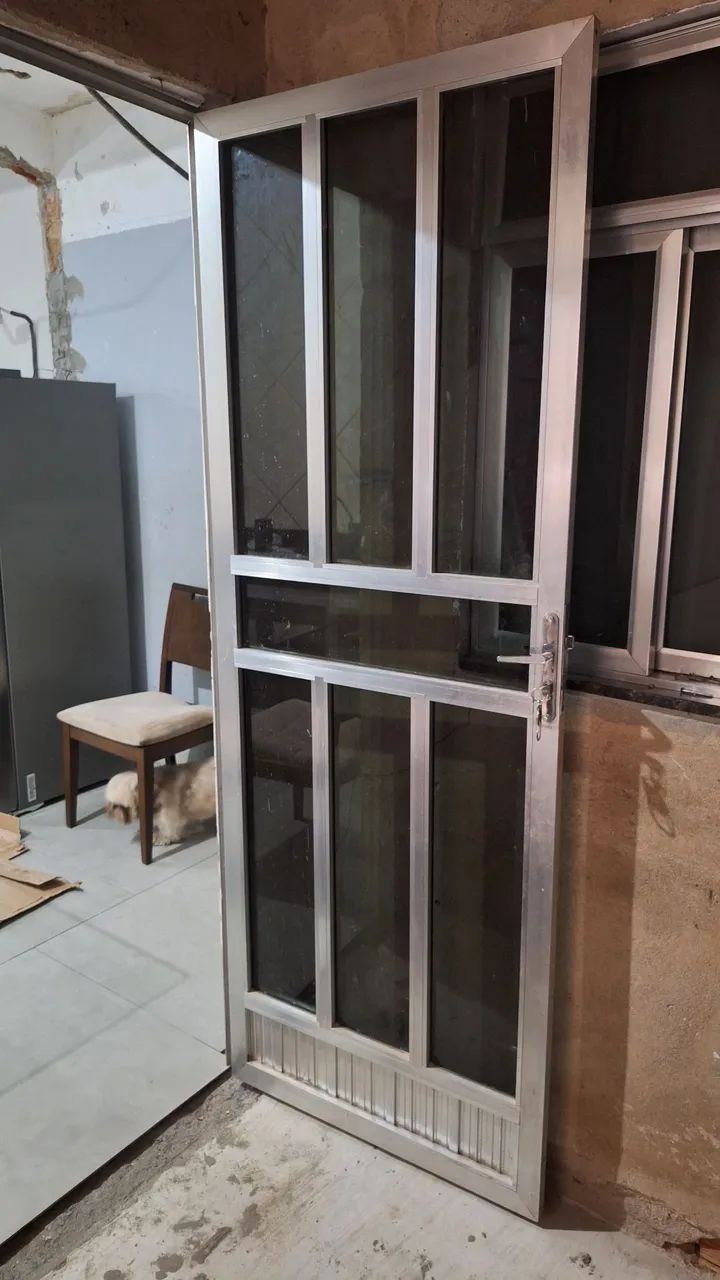 PORTA ALUMÍNIO e VIDRO 80cm