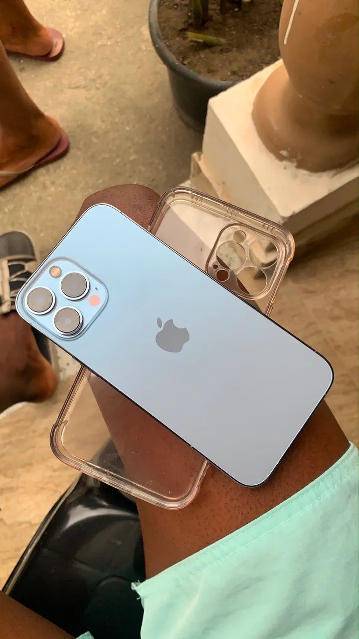 iPhone 13 Pro Max 256 azul  - Foto 3