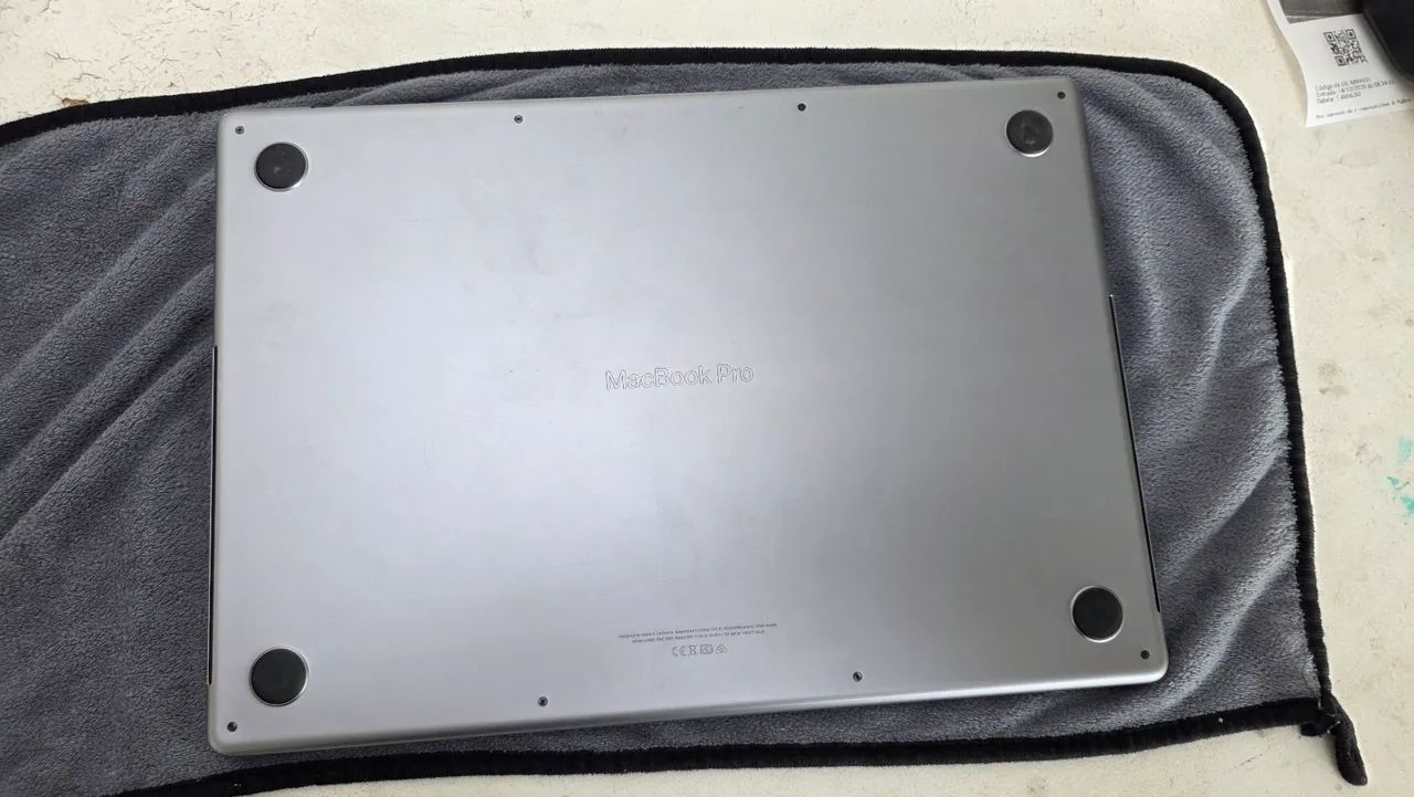 Macbook Pro 16 M1 Max 32GB 1 TB GPU32 tela quebrada - Foto 3