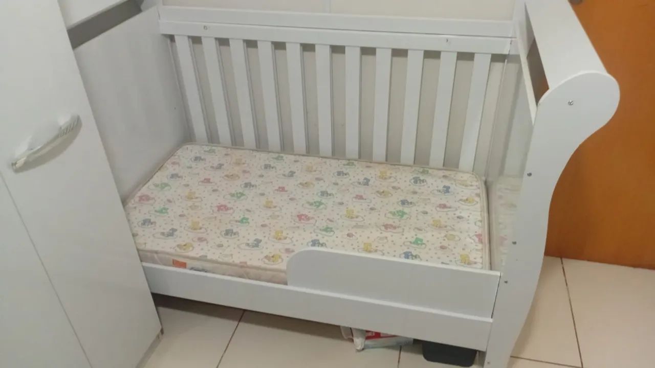 Berço Americano 2 em 1 que vira Mini Cama,