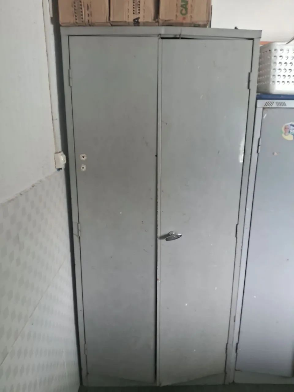 Armário Metálico Grande - Foto 2