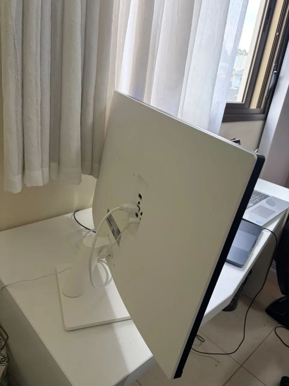 Monitor LG UltraFine 27? 4K UHD IPS com HDR10 - Foto 4