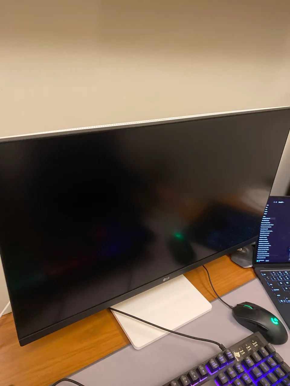 MONITOR LG ULTAFINE 4K