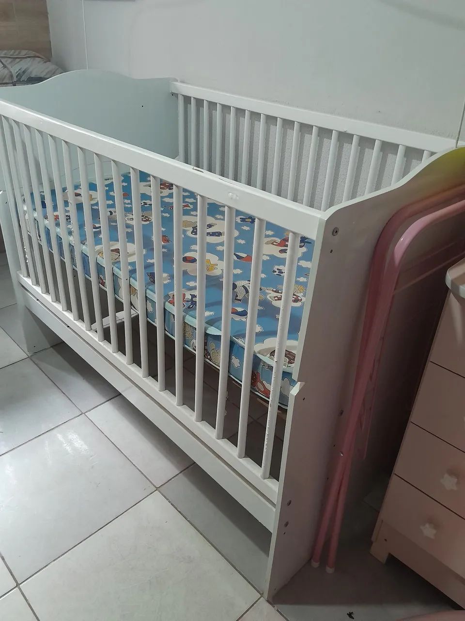Berço e colchão 