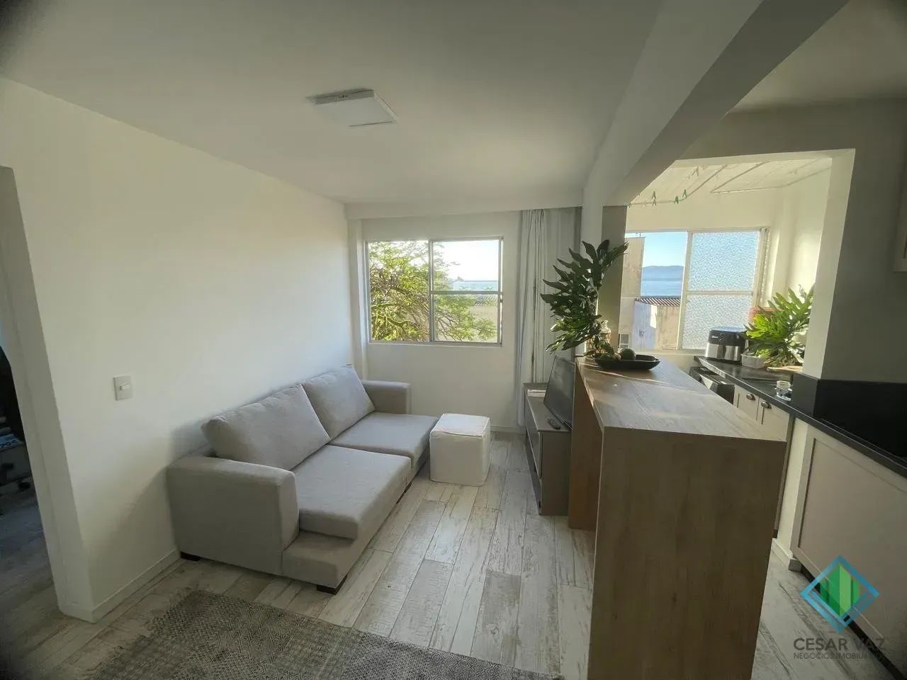 Ótimo apartamento de 2 dormitórios em Coqueiros - Florianópolis - SC - Foto 3