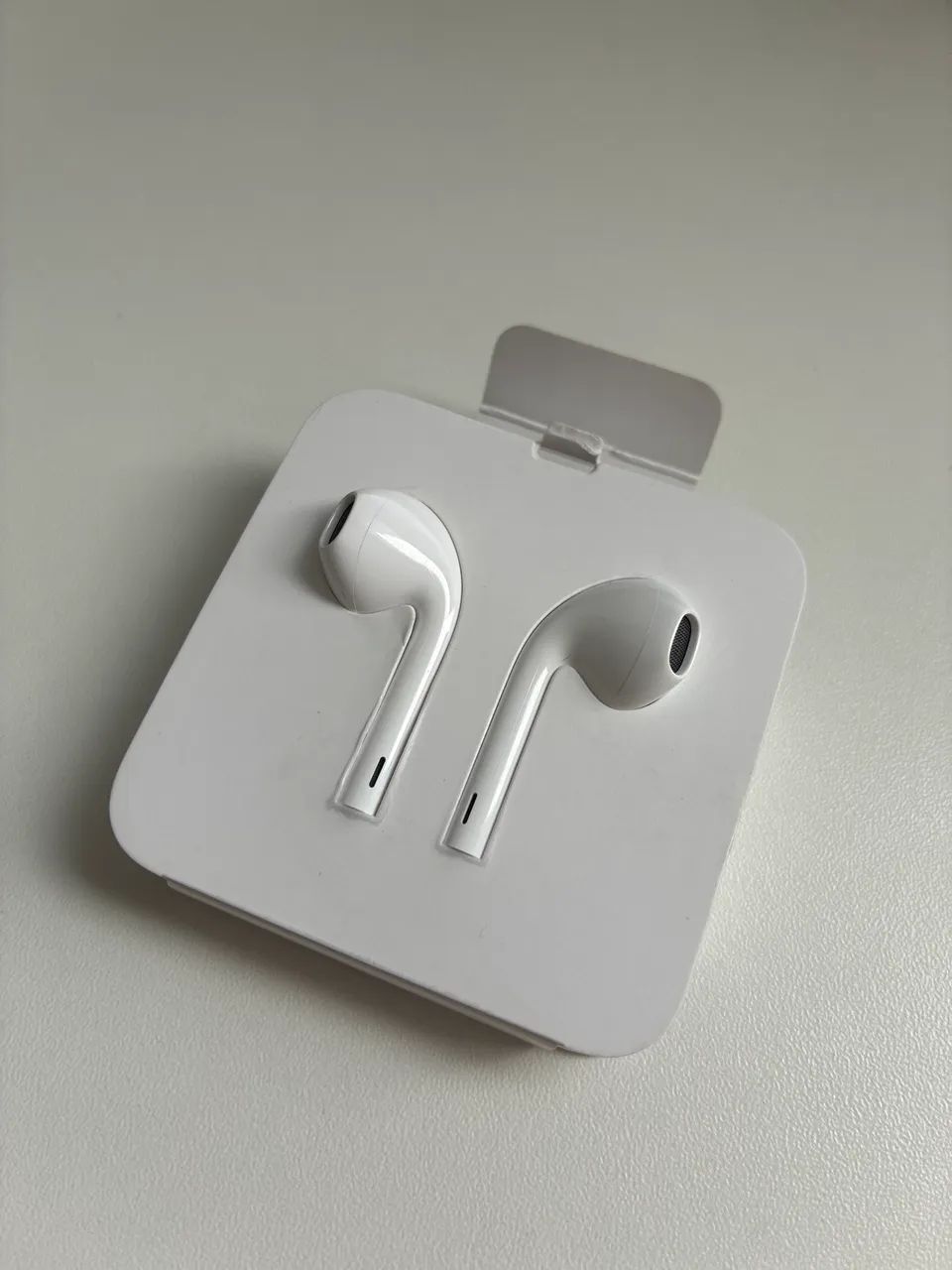 Fone de Ouvido Apple - Original com fio Lightning