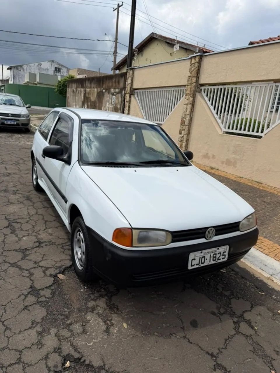 Volkswagen Gol Geração II 1.0 8V 70cv Gasolina Mec. 4P 1997