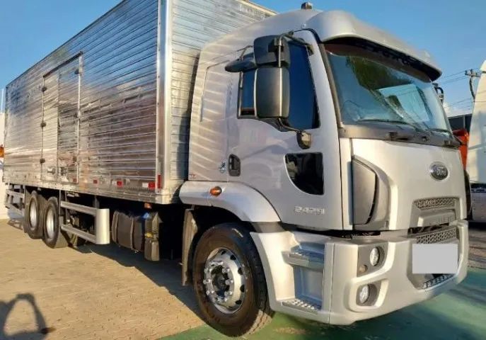 Ford cargo 2429 6x2 - 2014 Baú