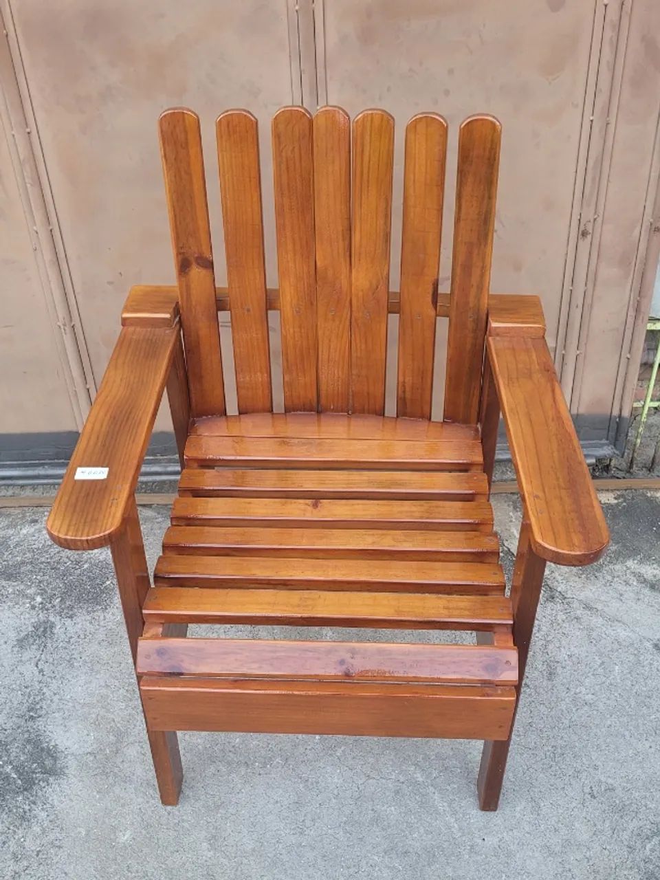 Poltrona de madeira