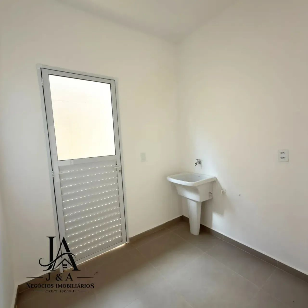 Im óvel no condomínio Bosque dos Ipês com 3 quartos sendo 1 suíte - Foto 4