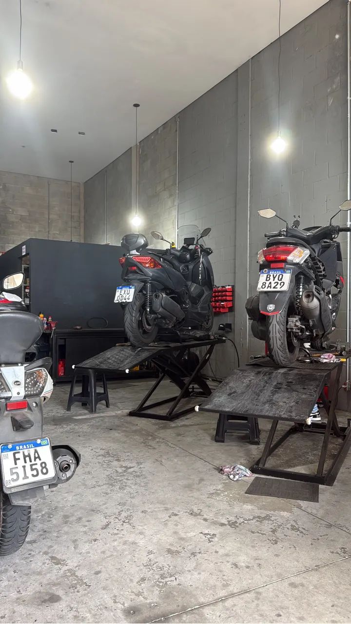 Yamaha XMAX 250 - 2021 - Foto 4