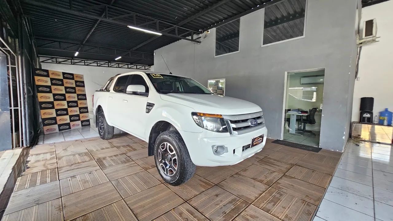 Ford Ranger XLS 2.5 16V 4X2 CD Flex 2014 - Foto 3