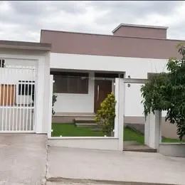 Casa ampla e moderna com 3 quartos
