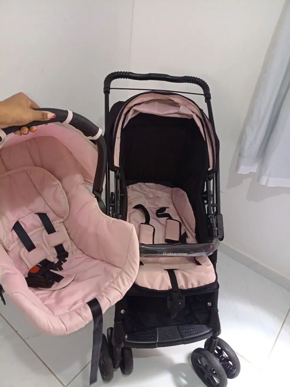 Carrinho de passeio e bebê conforto  - Foto 4