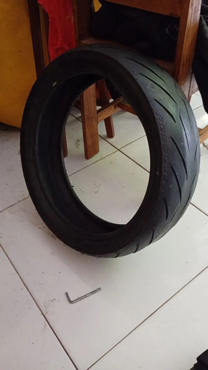 PNEUS MEIA VIDA , QUALQUER UM CHAMA PV - Foto 2