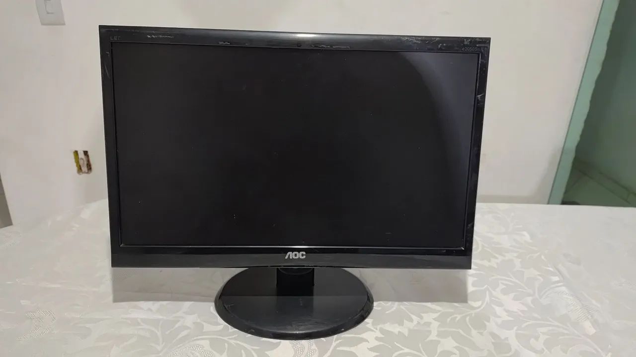 Monitor AOC 20" LCD
