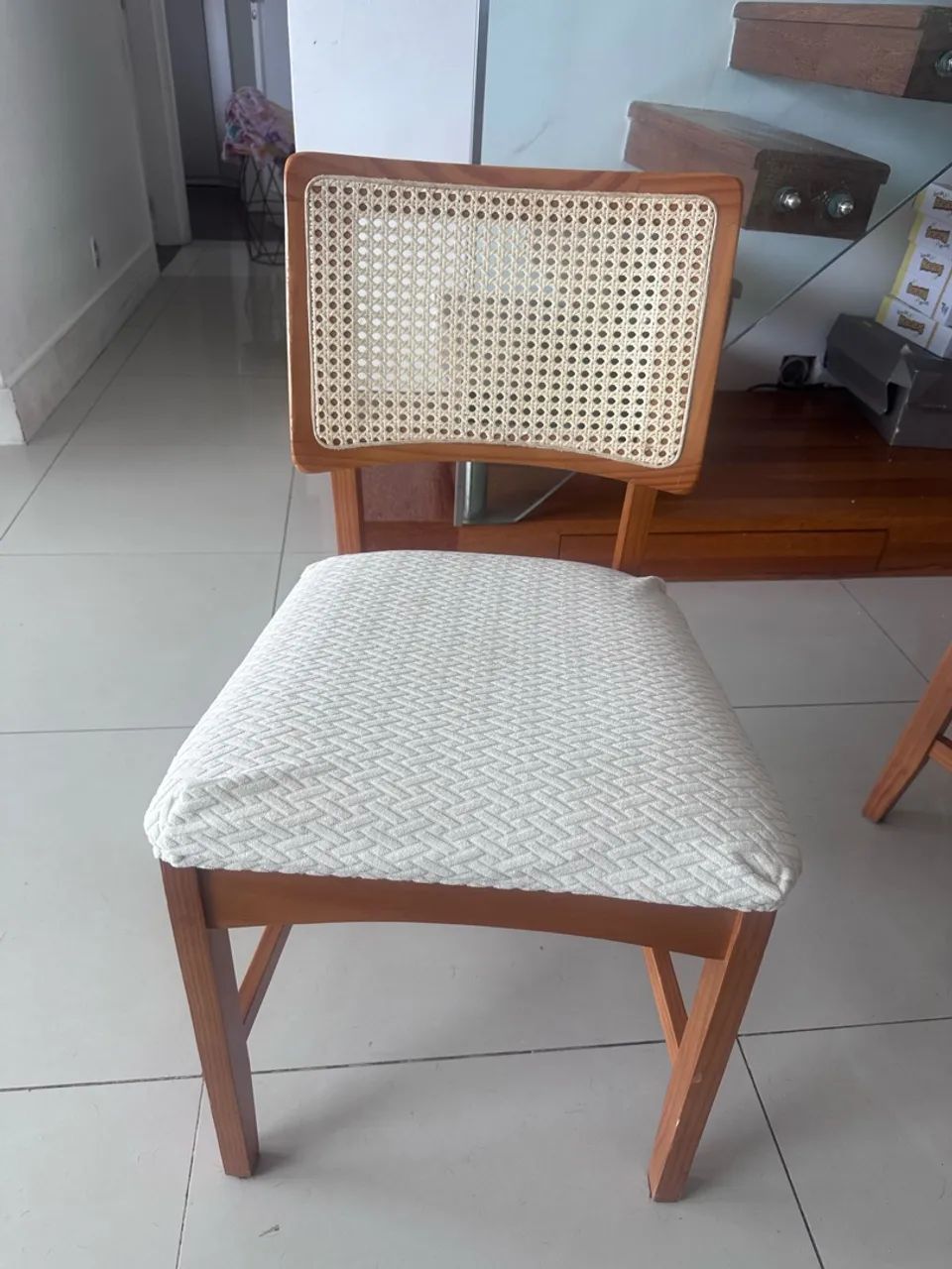 Mesa de jantar e cadeiras de jantar - Foto 5
