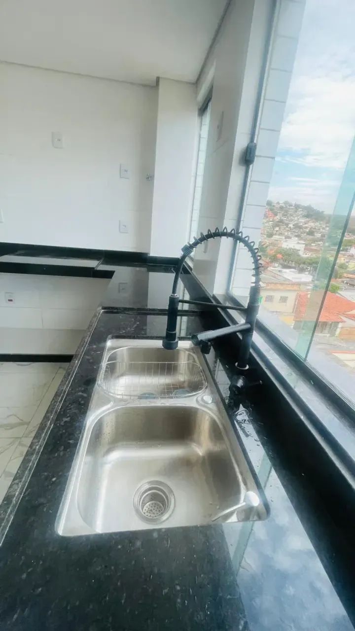 Cobertura nova super espaçosa Coqueiros - Foto 4