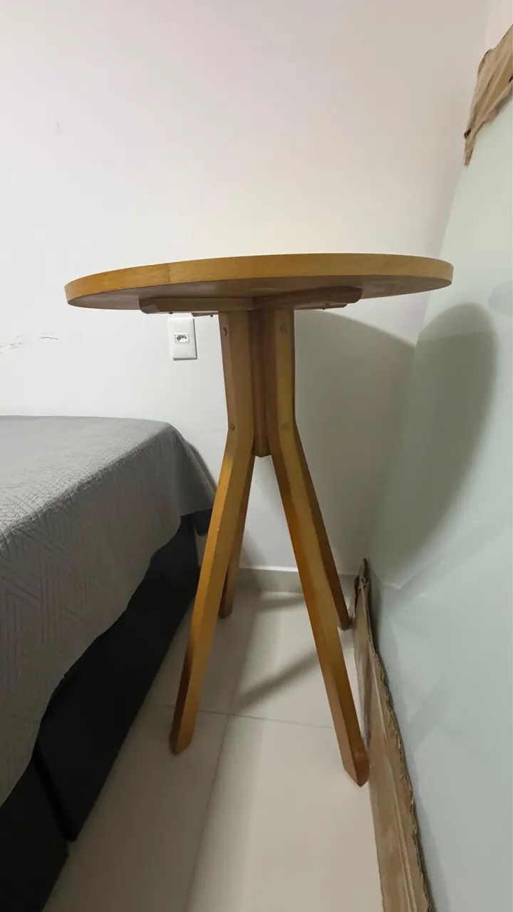 Mesa Bistrô + 4 Cadeiras em Madeira Maciça - Foto 4