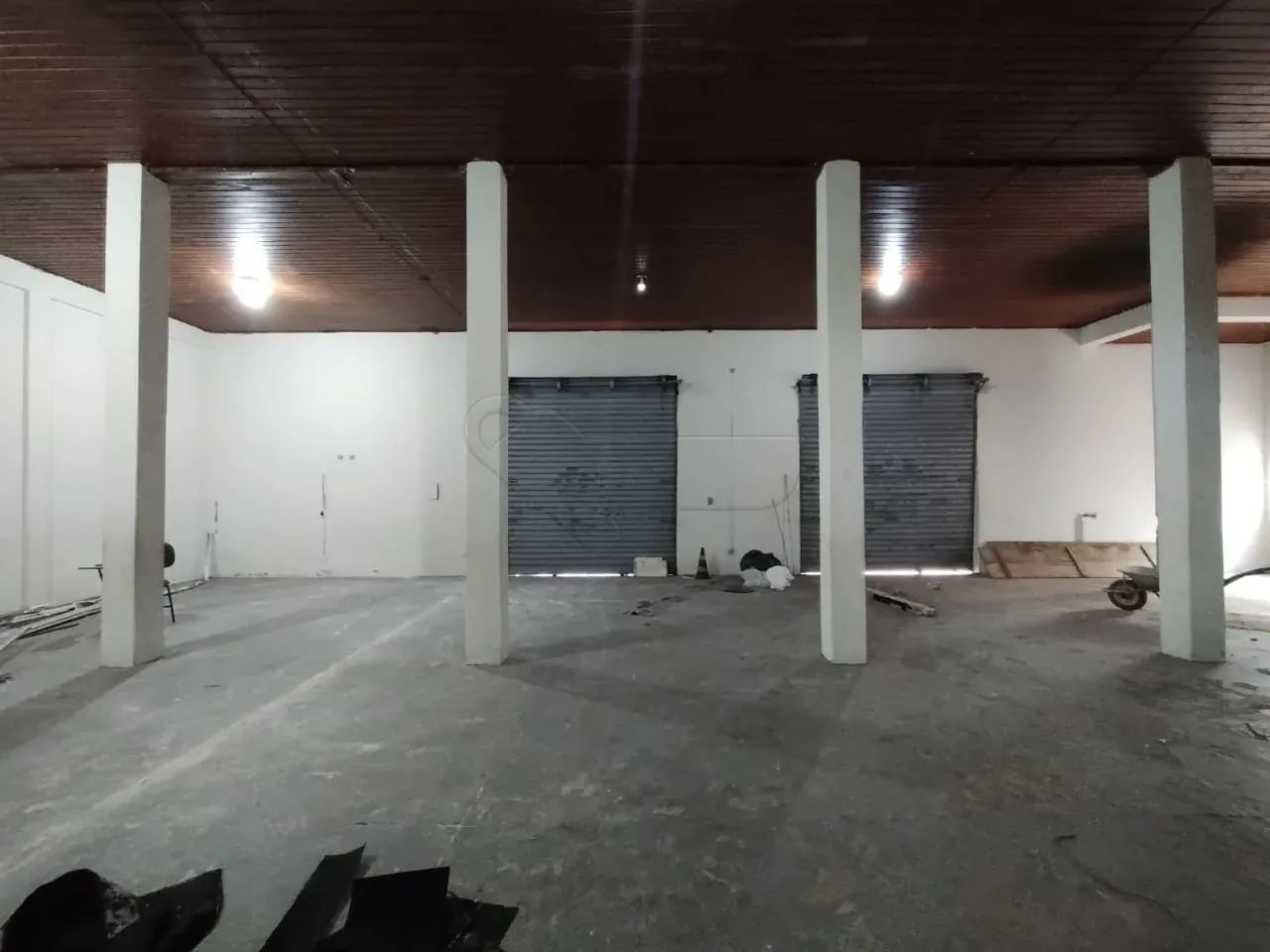 BARRACÃO COMERCIAL COM 828 M² DE ÁREA UTIL PARA LOCAÇÃO NO JARDIM DO LAGO. - Foto 2