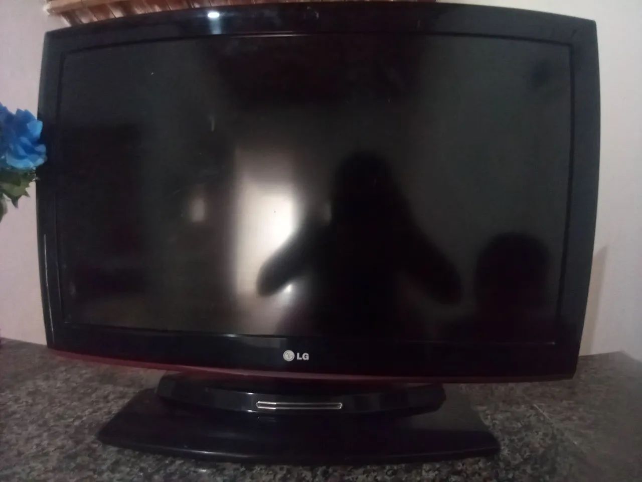 Tv LG 32 polegadas pra quem queira ajeita 
