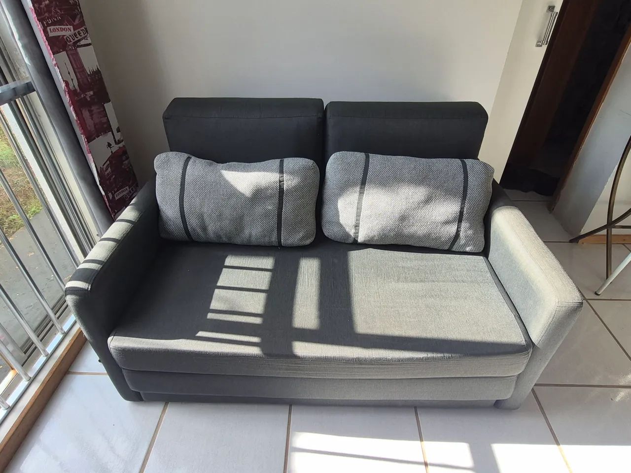 Sofá-Cama 2 Lugares Cinza-Escuro - Foto 2