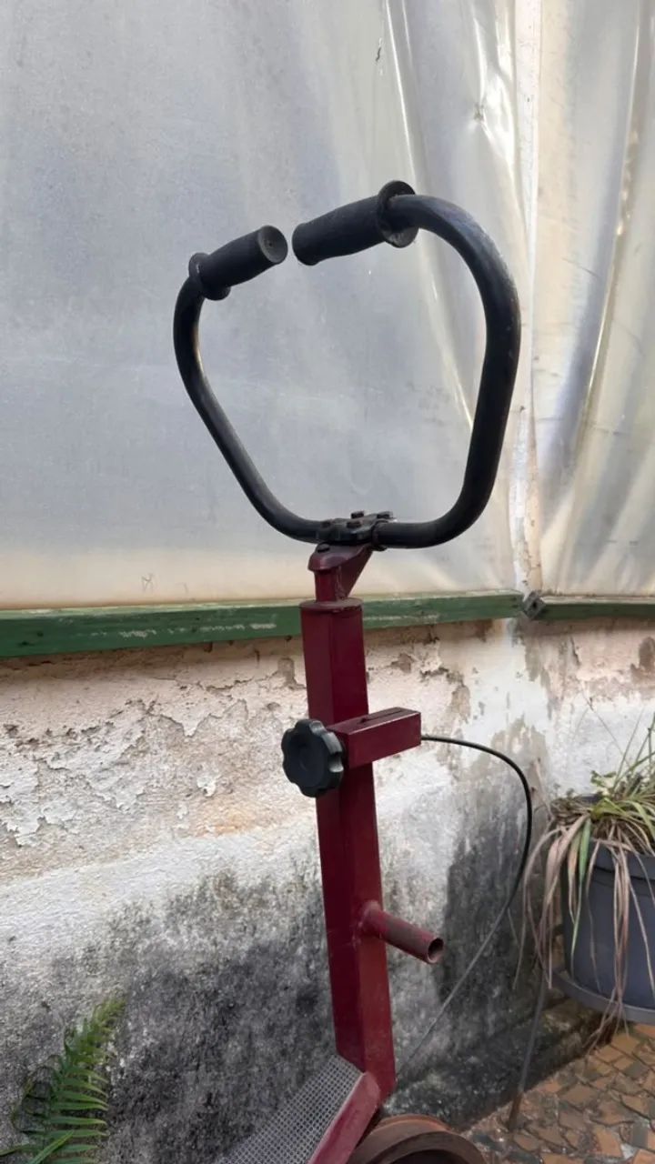 Bicicleta Ergométrica - Usada - Foto 4