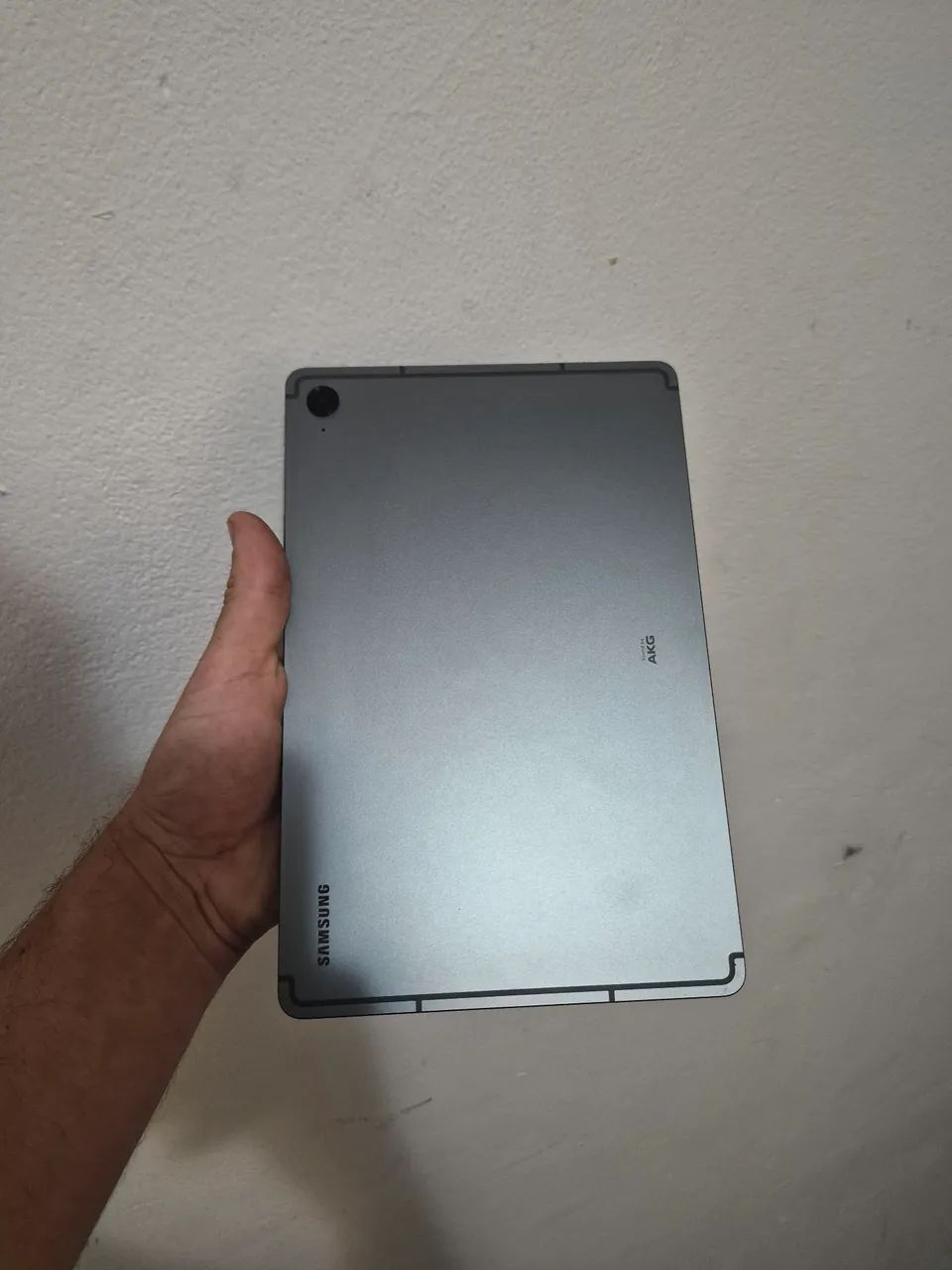Tablet GALAXY TAB S9 FE. USADO POUCAS VEZES APENAS PARA ESTUDOS. - Foto 4