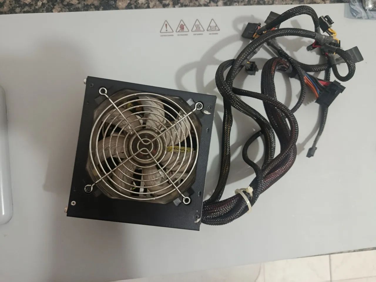 Fonte mymax 420W usada - Foto 3