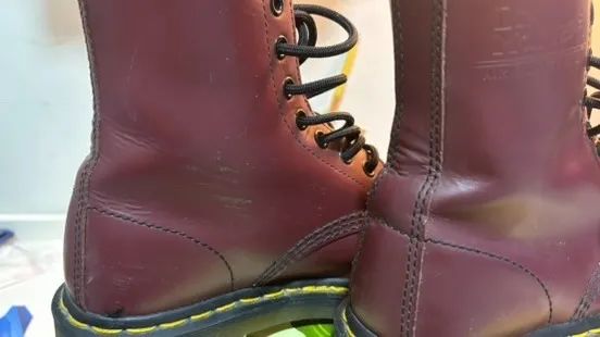 bota dr. martens vinho - Foto 3