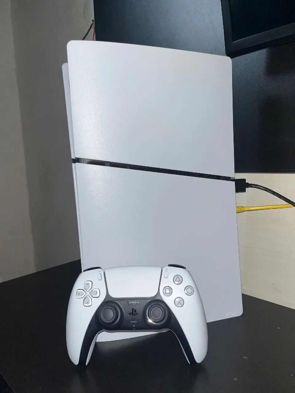 PS5 slim 2 meses de uso