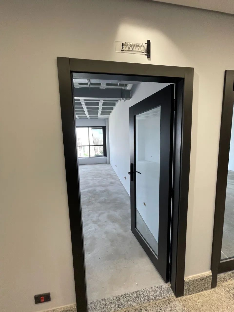 Locação - Sala Comercial Nova na Zona 01 em Maringá - Foto 4