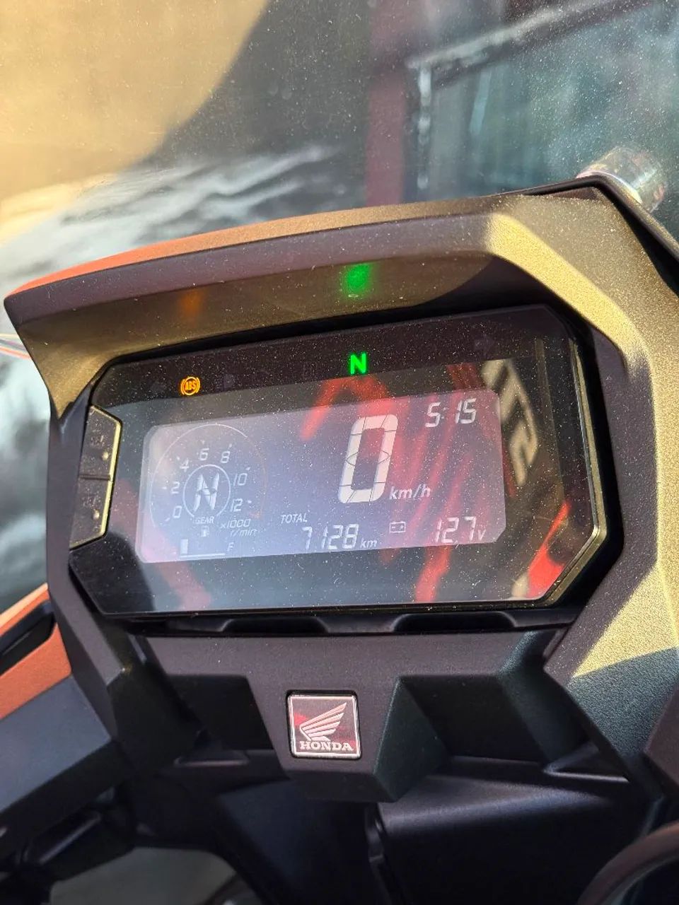 Sahara 300 ADV 2025 - Foto 2
