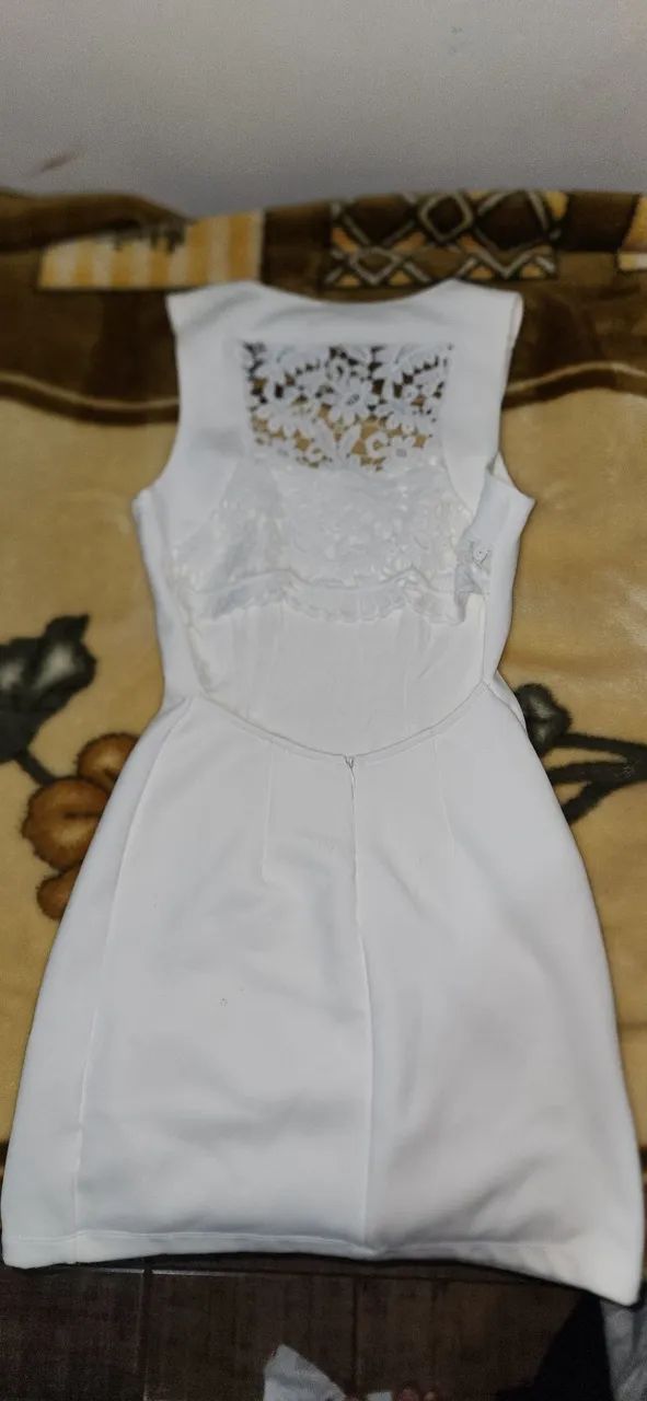 Vestido cor creme rendado nas costas - Foto 2