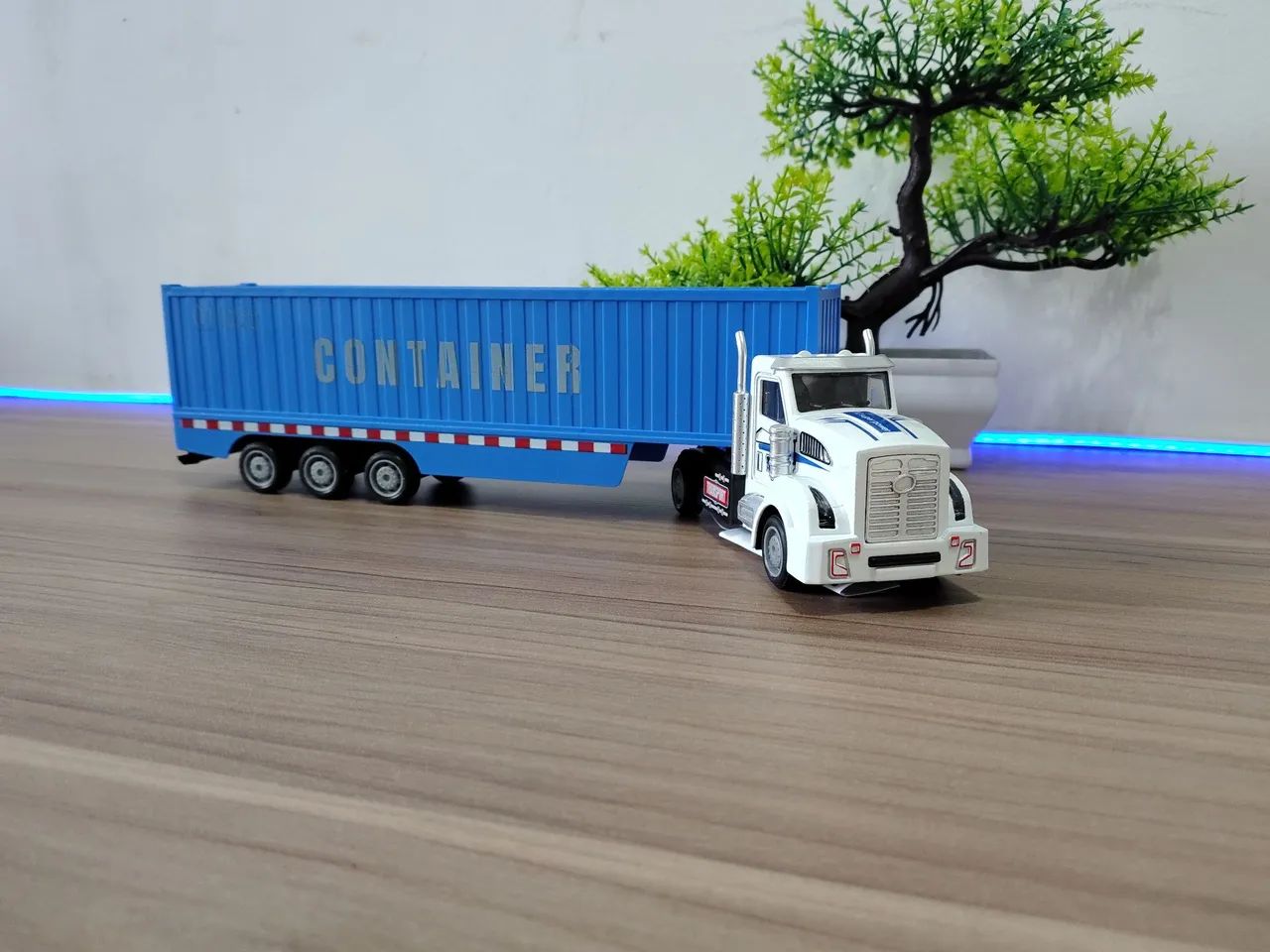CARRINHO CAMINHÃO CONTAINER BRANCO E AZUL - Foto 3