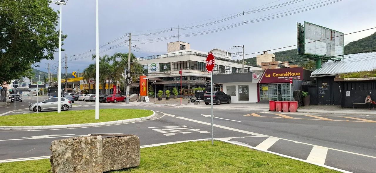 Vendo Loja/sala comercial no Via Lagoa Shopping, bem localizada, boa visibilidade. - Foto 4