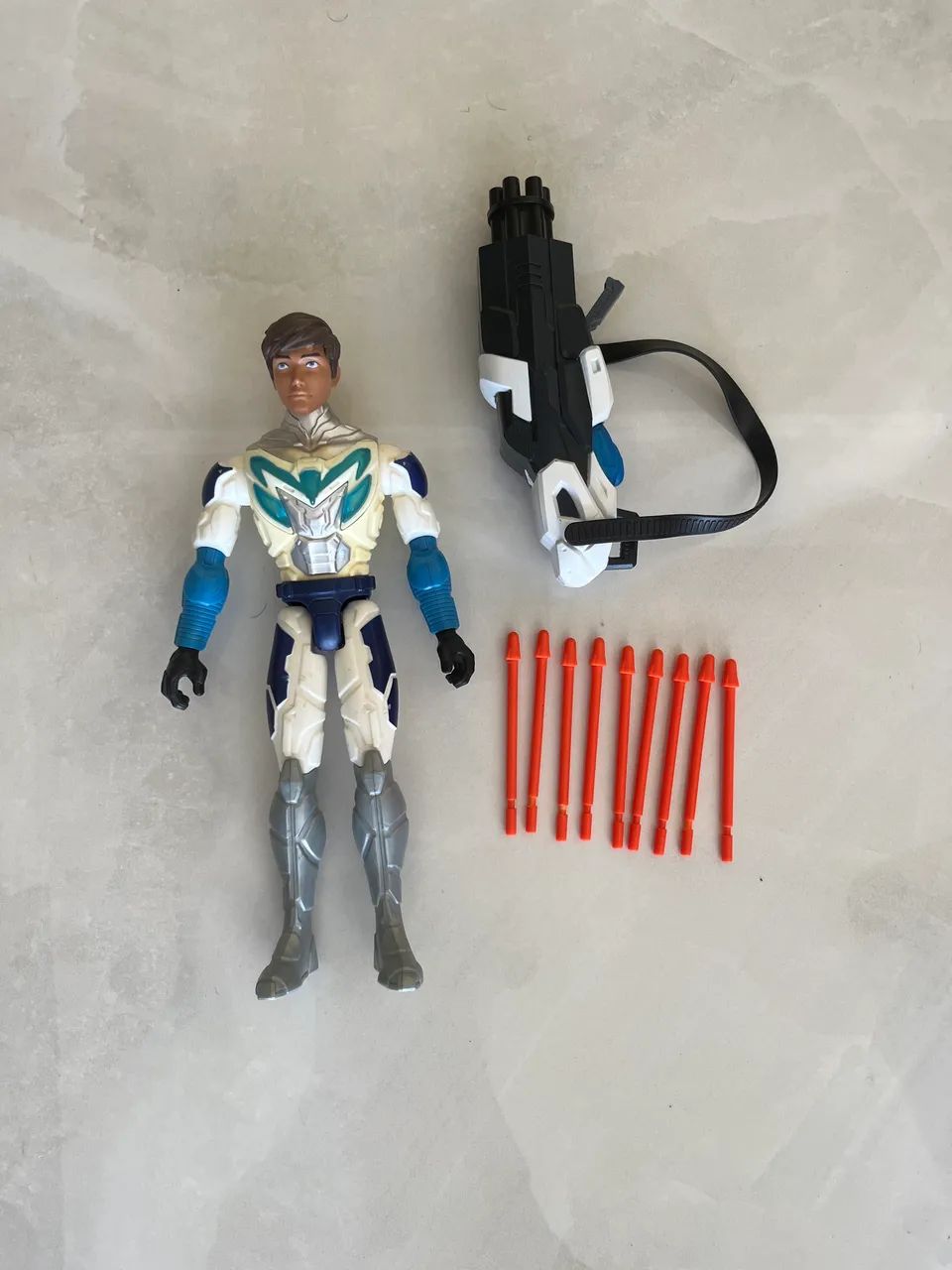 Boneco Max Steel com minigun - Foto 5