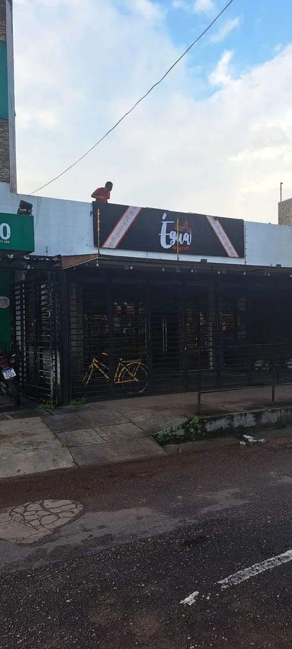 Vendo ou aluga prédio comercial 