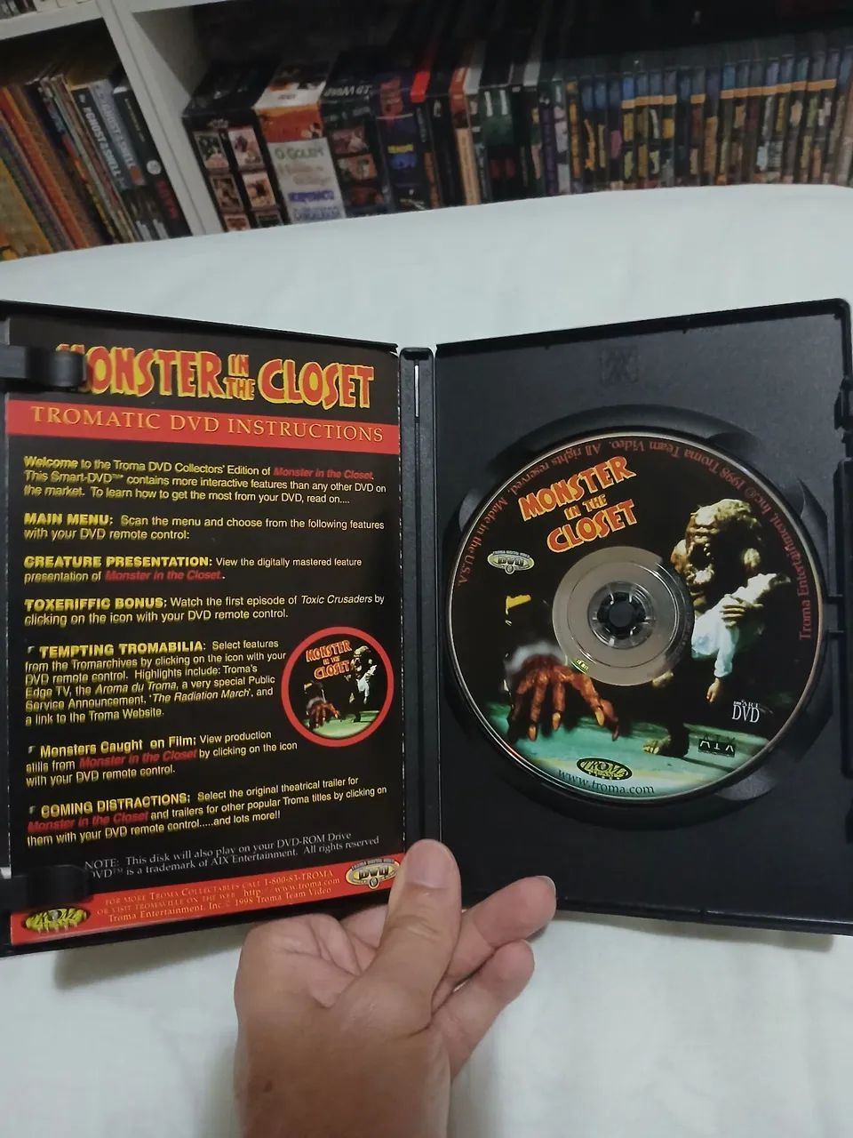 Dvd importado raro monstro do armario terror - Foto 2