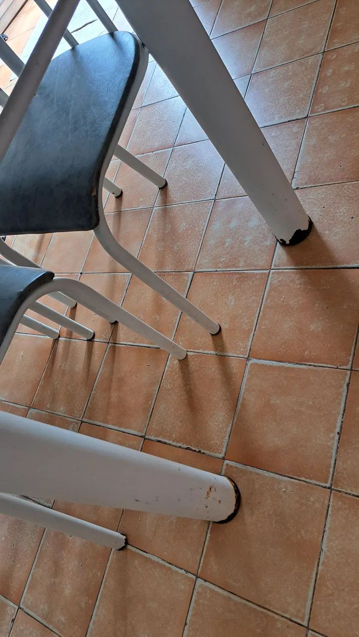 Mesa de jantar com 4 cadeiras - Foto 5
