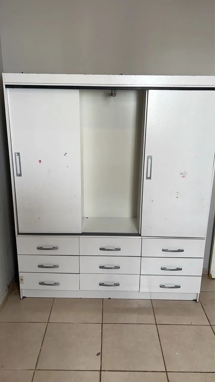 Guarda roupa infantil 