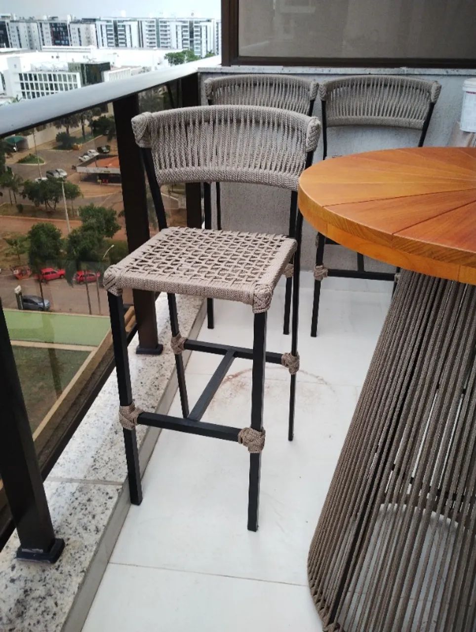 MESA BISTRÔ  COM BANQUETAS DE CORDA - Foto 5