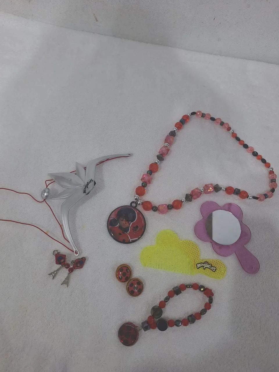 Lote de acessórios de brinquedo Ladybug original - Foto 2