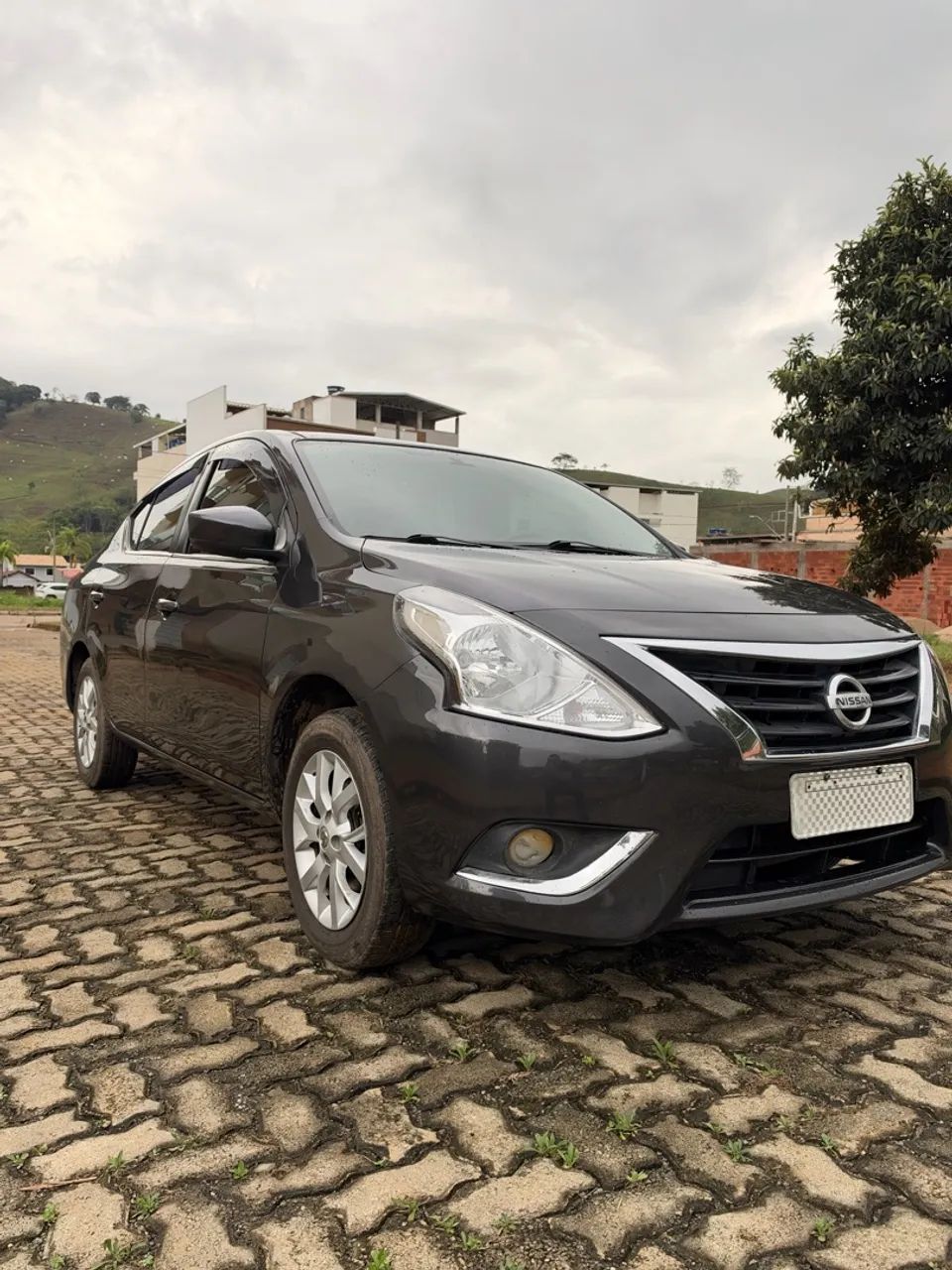 Nissan Versa SV 1.6 16V 2016