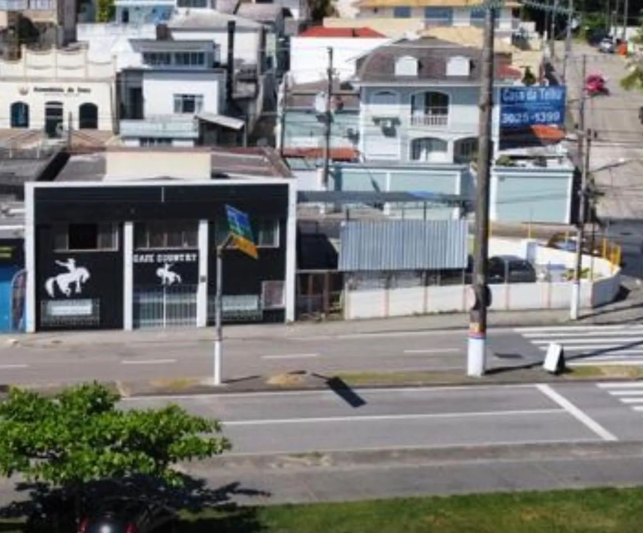 Vendo Troco Predio 2 pavimentos com terreno de esquina